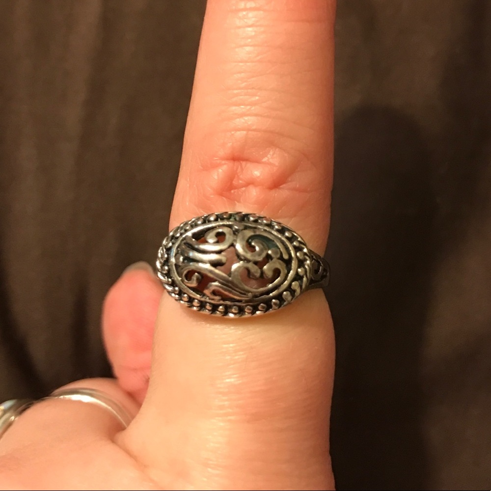 Swirl ring